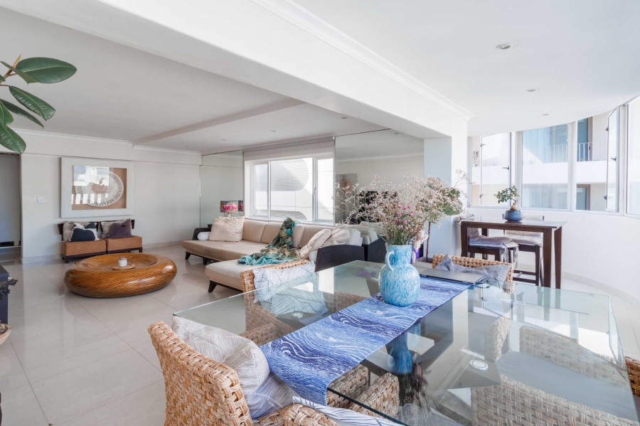 To Let 2 Bedroom Property for Rent in Sea Point Western Cape